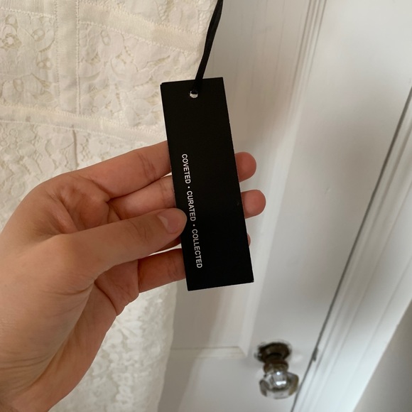 LULUS WHITE LACE DRESS - Picture 3 of 6